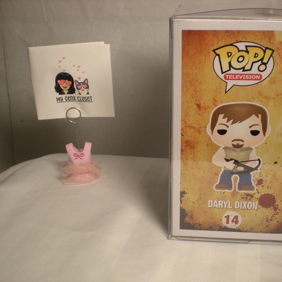 πΉπ§ββοΈ The Walking Dead β Season 1 Daryl Dixon POP! (2012 Release) π§ββοΈπΉ - Picture 4 of 5